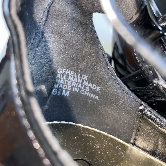 GUESS Flat Shoes Size 6.5 - Picture 9 of 9